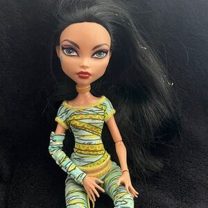 Vintage Monster High, Cleo DeNile, daughter of the Mummy, G1 doll